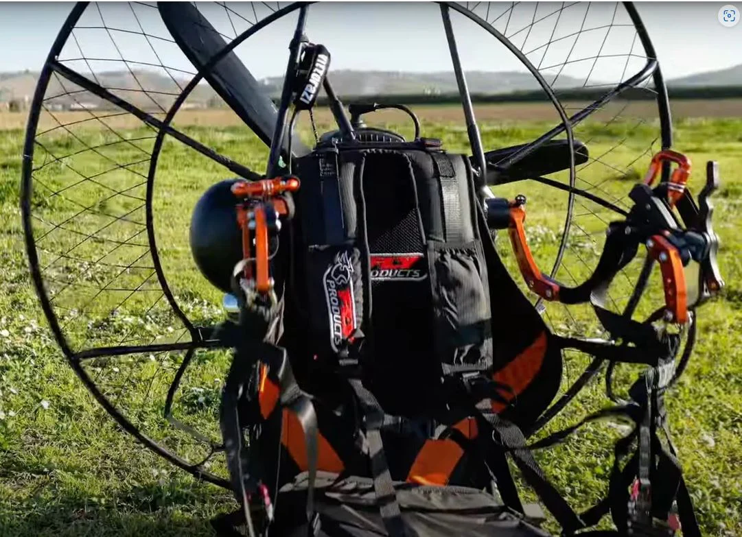 Fly Products Proton Vittorazi paramotor