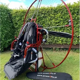 Power2fly LAF (Light As Feather) Paramotor